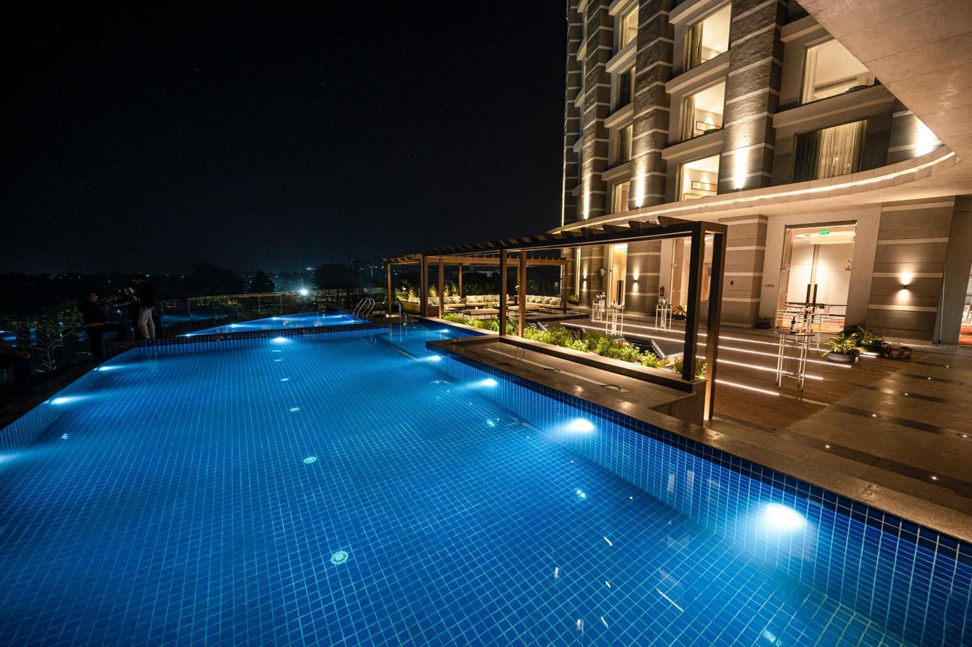 Lyfe Hotel Bhubaneswar Exterior foto