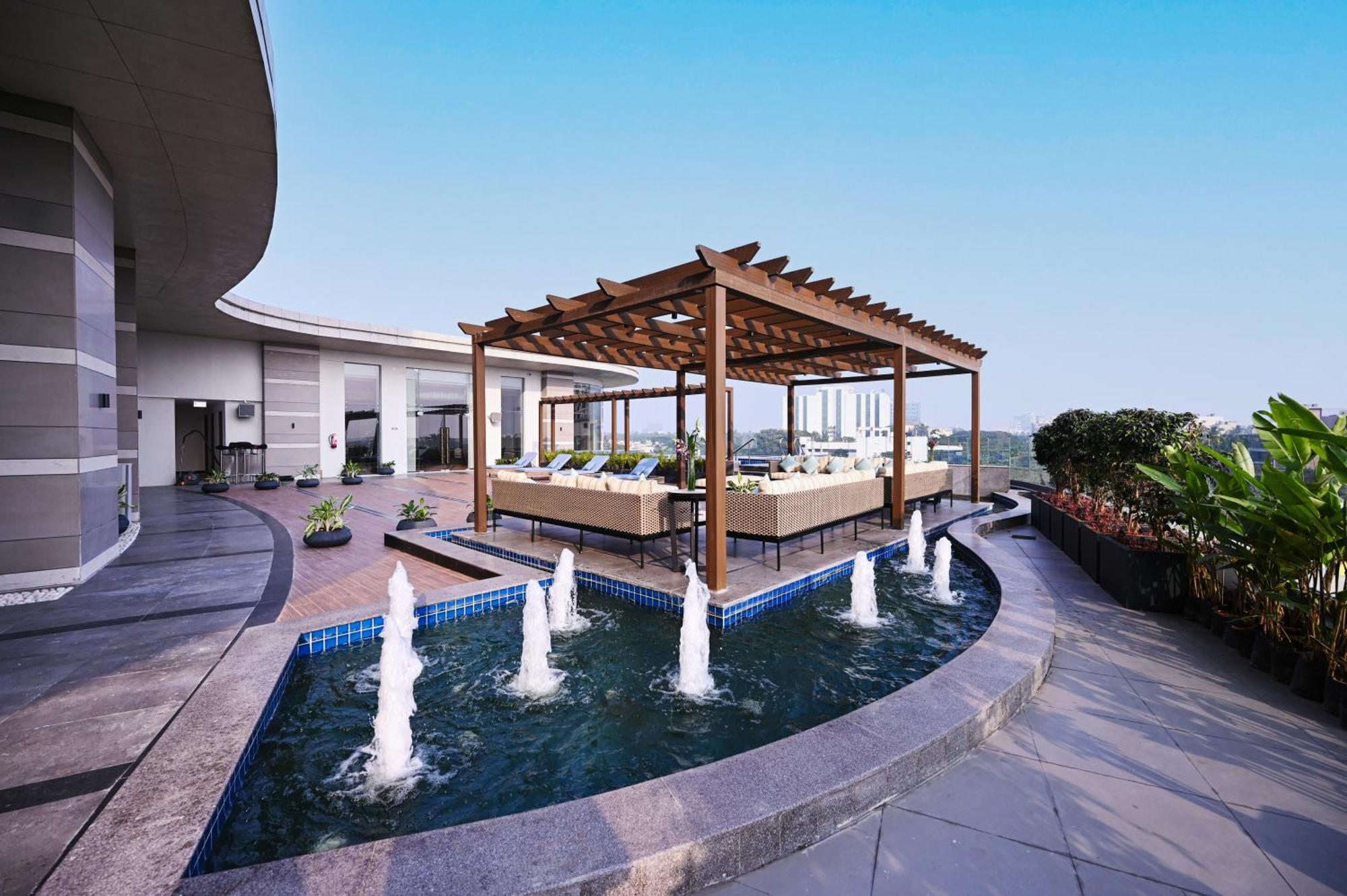 Lyfe Hotel Bhubaneswar Exterior foto